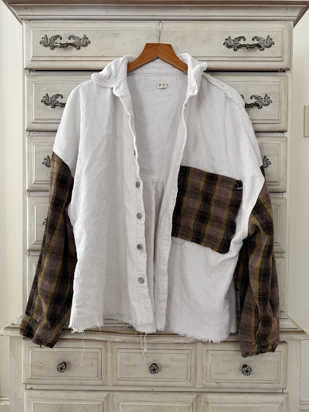 POL Oversized Plaid Contrast Shacket - Picture 5 of 8